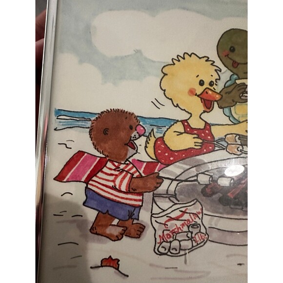 Suzy’s Zoo Friends Around The Campfire Making S’mores 1998 Print Artist Signed - Picture 6 of 8